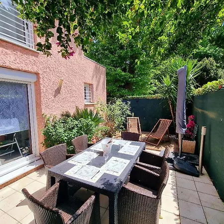 Holiday home St Cyprien De Charme Avec Piscine *