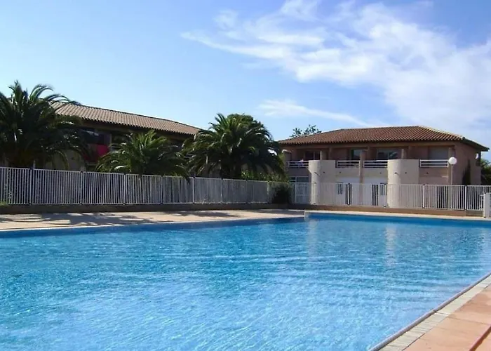 St Cyprien De Charme Avec Piscine *