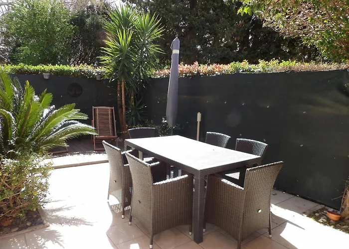 St Cyprien De Charme Avec Piscine Hébergement de vacances *