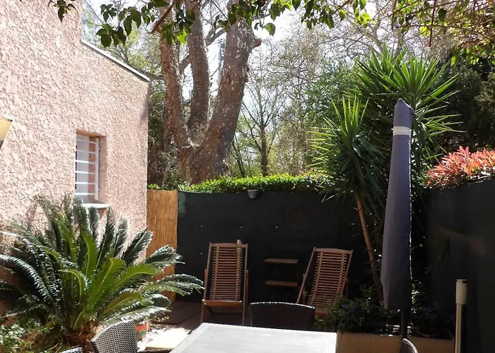 St Cyprien De Charme Avec Piscine Hébergement de vacances *